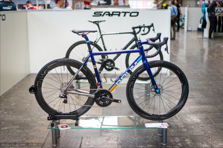 Bureau Fidder aus Kampen in den Niederlanden hatte zwei Räder dabei. Einmal handgemacht aus Australien und einmal aus Italien: Baum Cycles und Sarto.